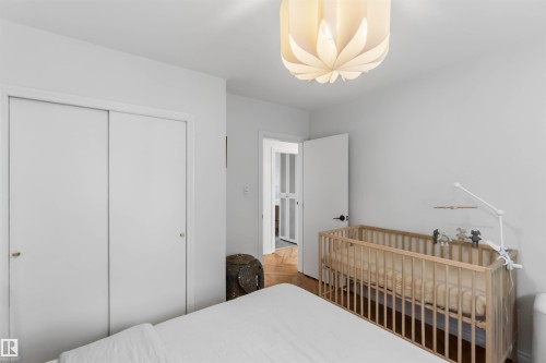 11840 St Albert Trail Nw, Edmonton, AB - Indoor Photo Showing Bedroom