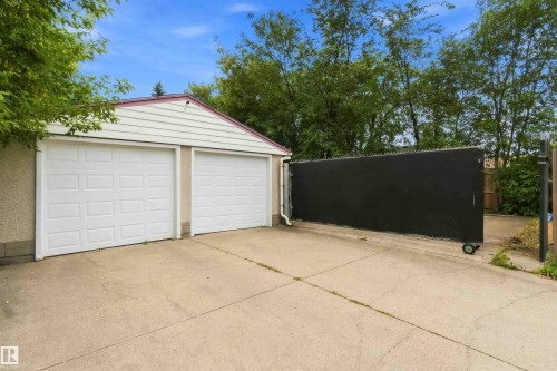 11840 St Albert Trail Nw, Edmonton, AB - Outdoor With Exterior