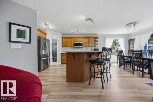 22 Bonin, Beaumont, AB - Indoor