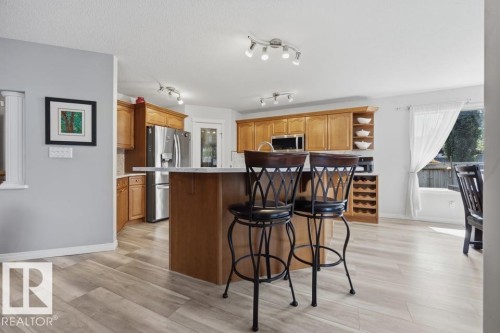 22 Bonin, Beaumont, AB - Indoor Photo Showing Kitchen