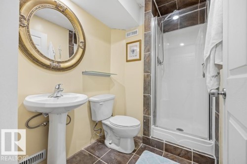 22 Bonin, Beaumont, AB - Indoor Photo Showing Bathroom