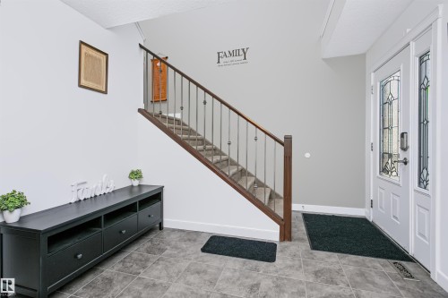 4120 50 Street, Gibbons, AB - Indoor Photo Showing Other Room