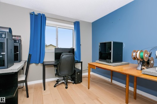 4120 50 Street, Gibbons, AB - Indoor