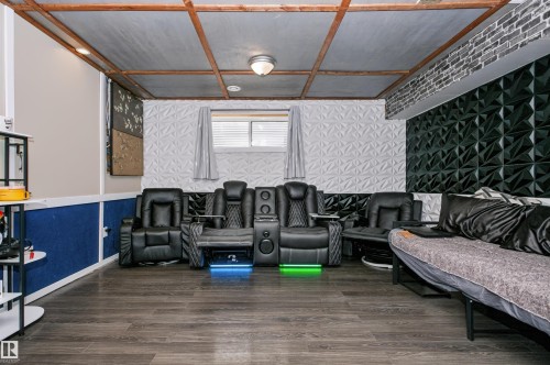4120 50 Street, Gibbons, AB - Indoor Photo Showing Other Room
