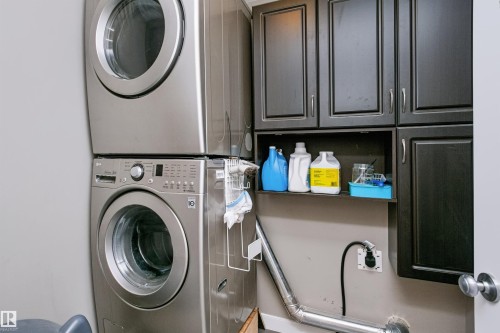 4120 50 Street, Gibbons, AB - Indoor Photo Showing Laundry Room