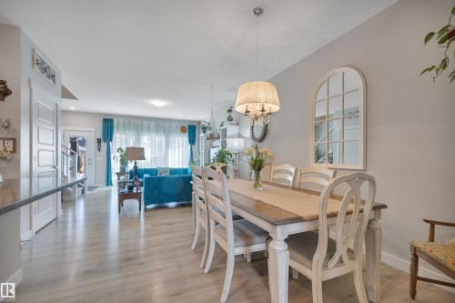 648 Orchards Boulevard Sw, Edmonton, AB - Indoor Photo Showing Dining Room