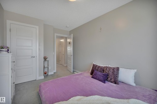 648 Orchards Boulevard Sw, Edmonton, AB - Indoor Photo Showing Bedroom