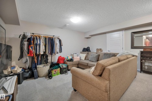 648 Orchards Boulevard Sw, Edmonton, AB - Indoor