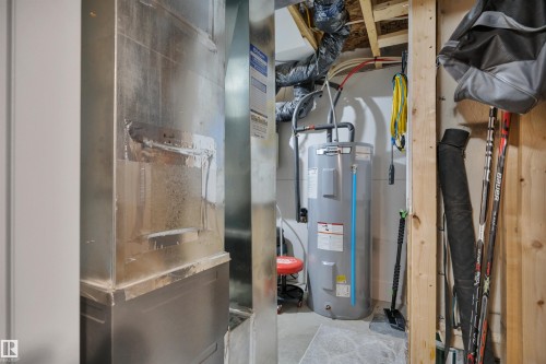 648 Orchards Boulevard Sw, Edmonton, AB - Indoor Photo Showing Basement