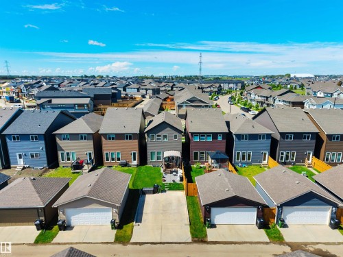 648 Orchards Boulevard Sw, Edmonton, AB - Outdoor