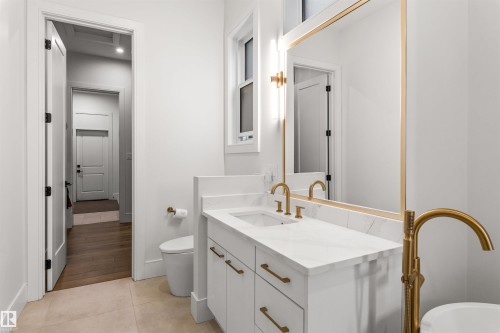 110 Edgefield Way, St. Albert, AB - Indoor Photo Showing Bathroom