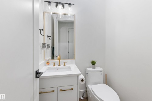 110 Edgefield Way, St. Albert, AB - Indoor Photo Showing Bathroom