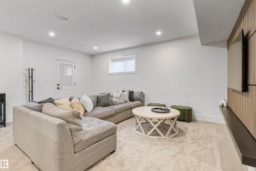 110 Edgefield Way, St. Albert, AB - Indoor