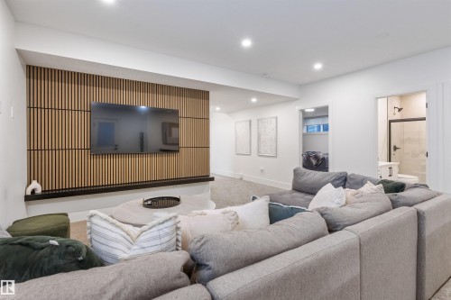 110 Edgefield Way, St. Albert, AB - Indoor Photo Showing Living Room