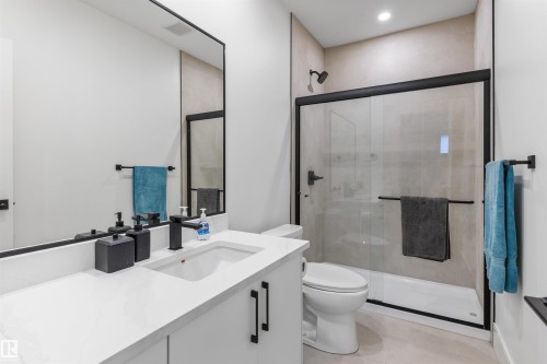 110 Edgefield Way, St. Albert, AB - Indoor Photo Showing Bathroom
