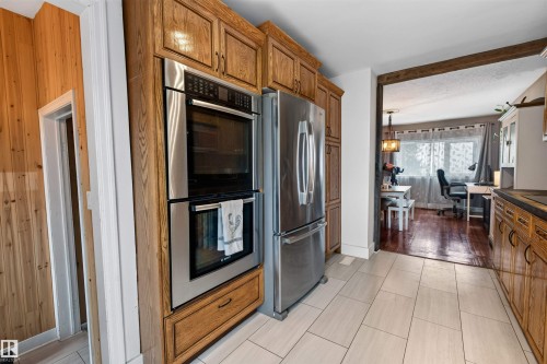 21419 Twp 542, Rural Strathcona County, AB - Indoor Photo Showing Kitchen