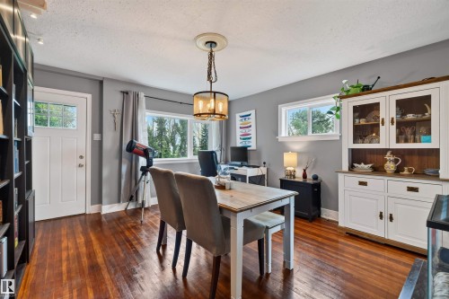 21419 Twp 542, Rural Strathcona County, AB - Indoor Photo Showing Dining Room