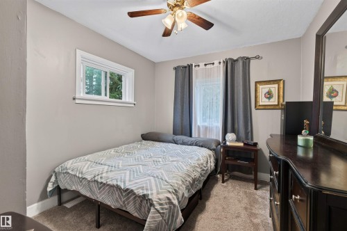 21419 Twp 542, Rural Strathcona County, AB - Indoor Photo Showing Bedroom