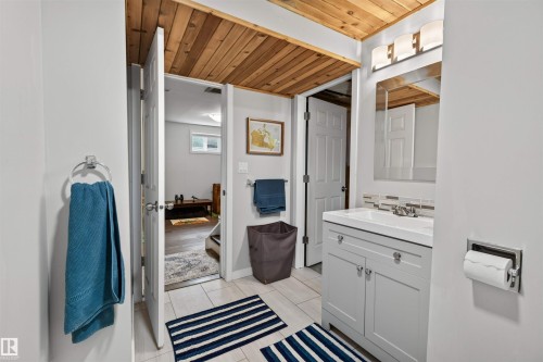 21419 Twp 542, Rural Strathcona County, AB - Indoor