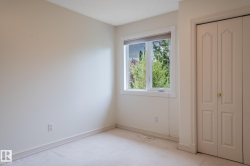 310 Livingstone Court Nw, Edmonton, AB - Indoor Photo Showing Other Room