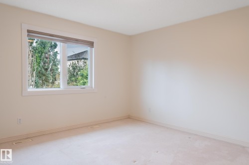 310 Livingstone Court Nw, Edmonton, AB - Indoor Photo Showing Other Room