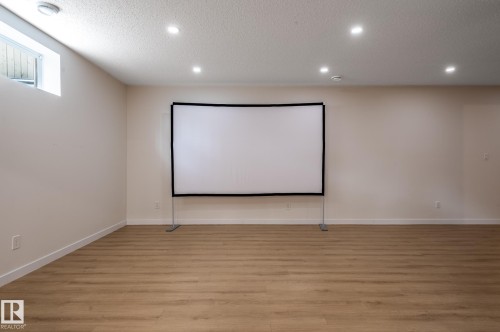 310 Livingstone Court Nw, Edmonton, AB - Indoor Photo Showing Other Room
