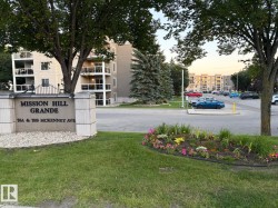 #318 78A MCKENNEY AV St. Albert, AB T8N 7E6