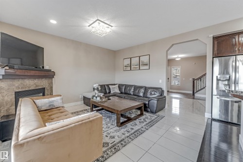 5156 2 Avenue Sw, Edmonton, AB - Indoor Photo Showing Living Room With Fireplace