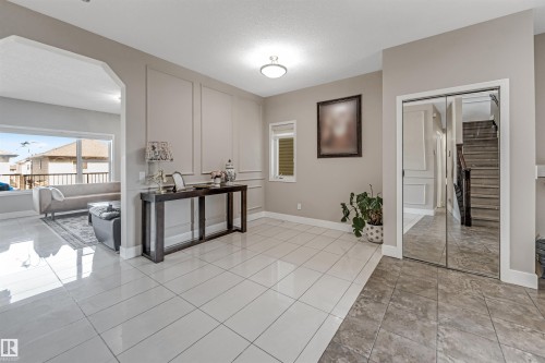 5156 2 Avenue Sw, Edmonton, AB - Indoor Photo Showing Other Room