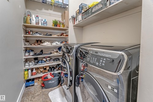 5156 2 Avenue Sw, Edmonton, AB - Indoor Photo Showing Laundry Room