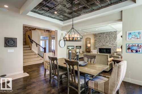 2047 90 Street Sw, Edmonton, AB - Indoor Photo Showing Dining Room