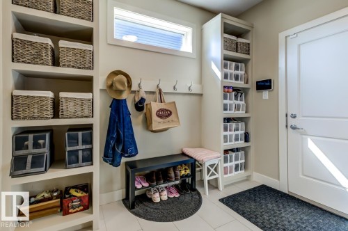 2047 90 Street Sw, Edmonton, AB - Indoor Photo Showing Other Room