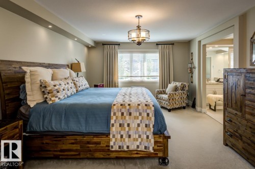 2047 90 Street Sw, Edmonton, AB - Indoor Photo Showing Bedroom