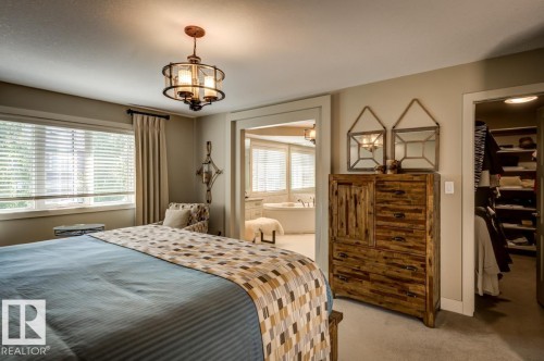 2047 90 Street Sw, Edmonton, AB - Indoor Photo Showing Bedroom