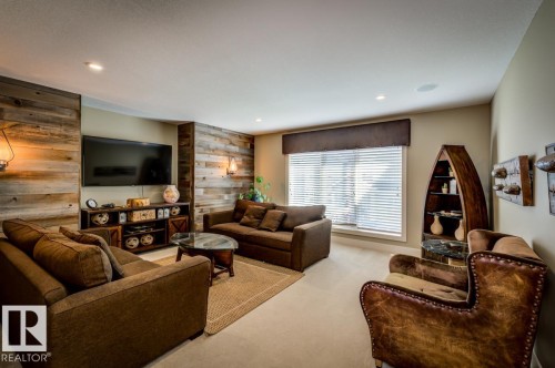 2047 90 Street Sw, Edmonton, AB - Indoor Photo Showing Living Room