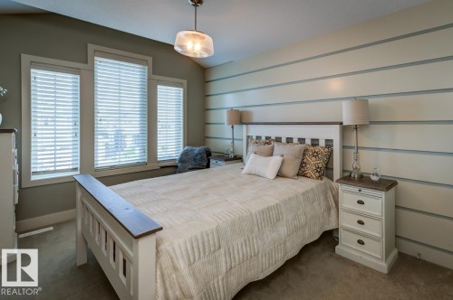 2047 90 Street Sw, Edmonton, AB - Indoor Photo Showing Bedroom