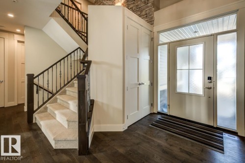 2047 90 Street Sw, Edmonton, AB - Indoor Photo Showing Other Room