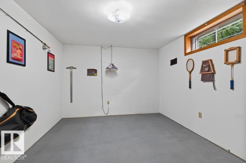3824 114 Avenue Nw, Edmonton, AB - Indoor Photo Showing Other Room