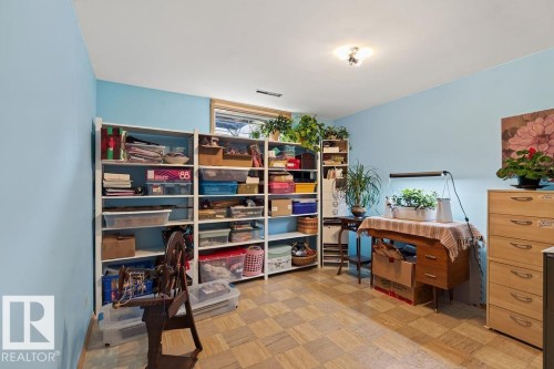 3824 114 Avenue Nw, Edmonton, AB - Indoor