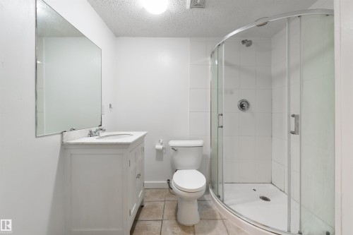 5911 166 Avenue Nw, Edmonton, AB 
