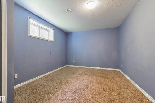 5911 166 Avenue Nw, Edmonton, AB 