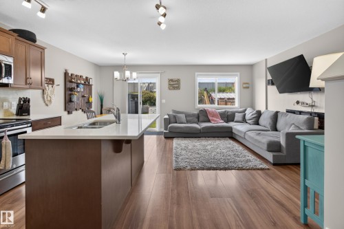 3520 9 Street Nw, Edmonton, AB - Indoor