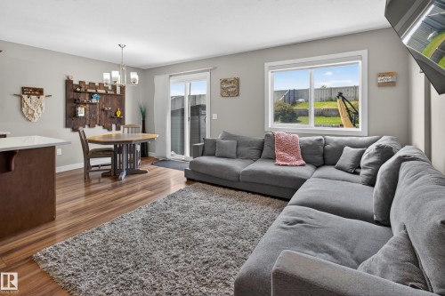 3520 9 Street Nw, Edmonton, AB - Indoor Photo Showing Living Room