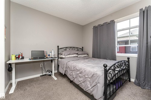 #22 4029 Orchards Dr Sw, Edmonton, AB - Indoor Photo Showing Bedroom