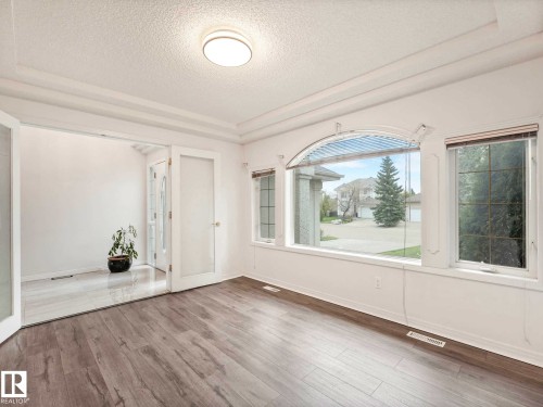 1217 115A Street Nw, Edmonton, AB - Indoor Photo Showing Other Room