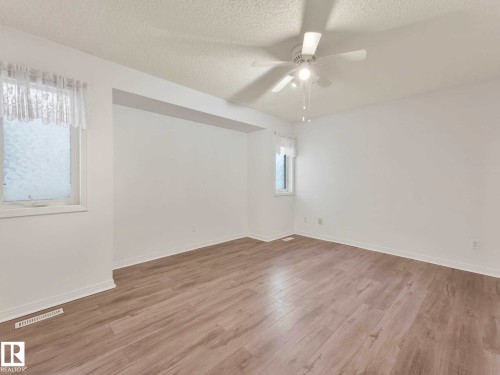 1217 115A Street Nw, Edmonton, AB - Indoor Photo Showing Other Room