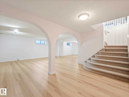 1217 115A Street Nw, Edmonton, AB - Indoor Photo Showing Other Room