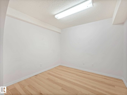 1217 115A Street Nw, Edmonton, AB - Indoor Photo Showing Other Room