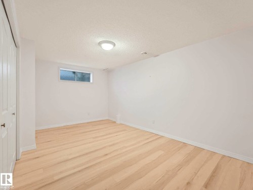 1217 115A Street Nw, Edmonton, AB - Indoor Photo Showing Other Room