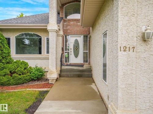 1217 115A Street Nw, Edmonton, AB - Outdoor